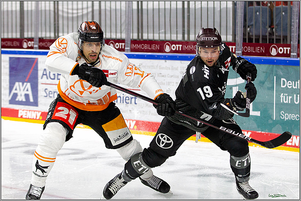 PENNY DEL;  Koelner Haie - Wolfsburg Grizzlys; Koeln, 17.03.2021